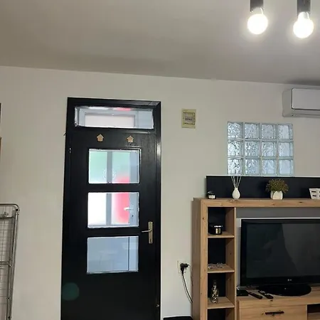 Nanny Apartment *